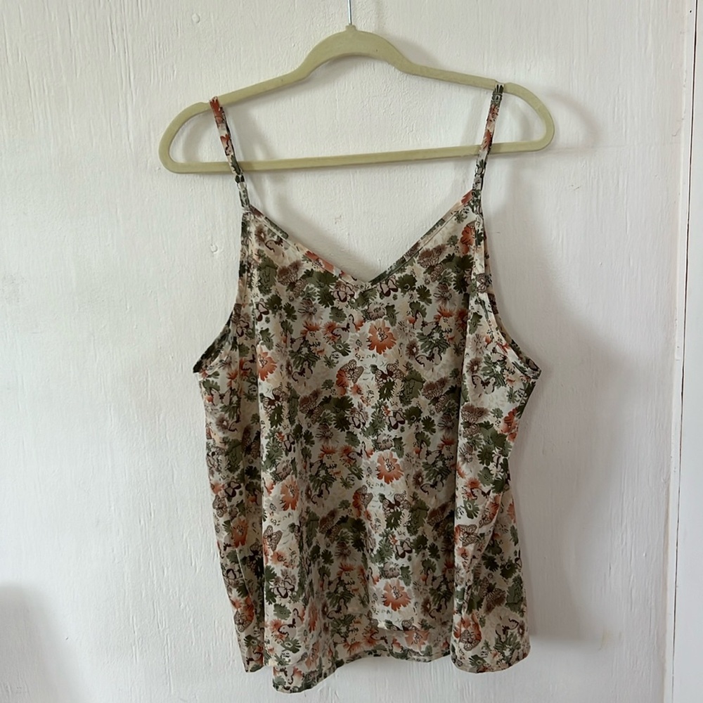 SHEIN Butterfly Summer Top / Tank Top